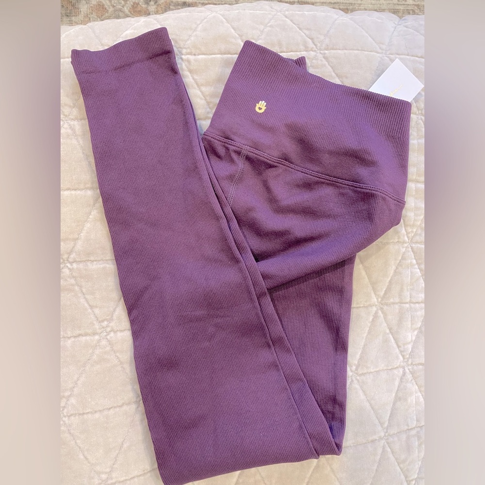 Spiritual Gangster Love Sculpt Legging brand new with tags